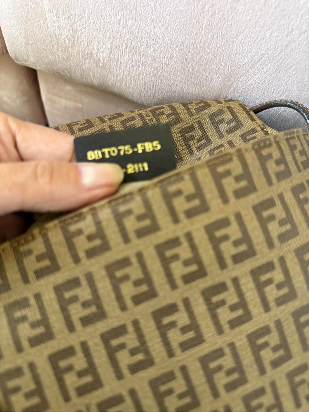 💯AUTH FENDI Brown Zucchino Spalmati Crossbody Bag with Gold-Tone FF Buckle - Picture 16 of 16